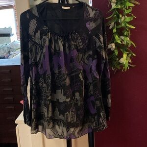 DKNYC Black and Purple Graphic Blouse